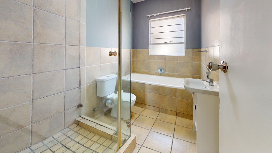 2 Bedroom Property for Sale in Bardene Gauteng