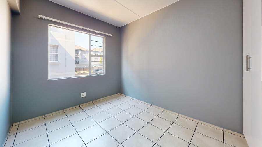 2 Bedroom Property for Sale in Bardene Gauteng
