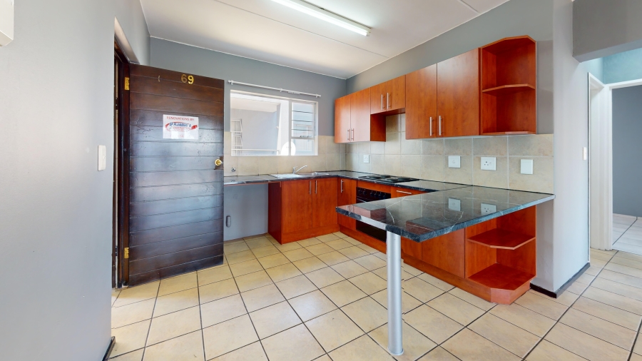 2 Bedroom Property for Sale in Bardene Gauteng