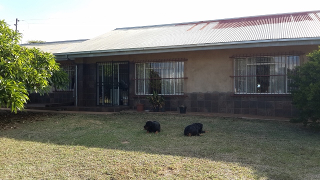 4 Bedroom Property for Sale in Haakdoornlaagte AH Gauteng