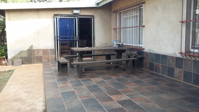 4 Bedroom Property for Sale in Haakdoornlaagte AH Gauteng