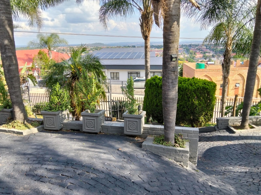 3 Bedroom Property for Sale in Laudium Gauteng