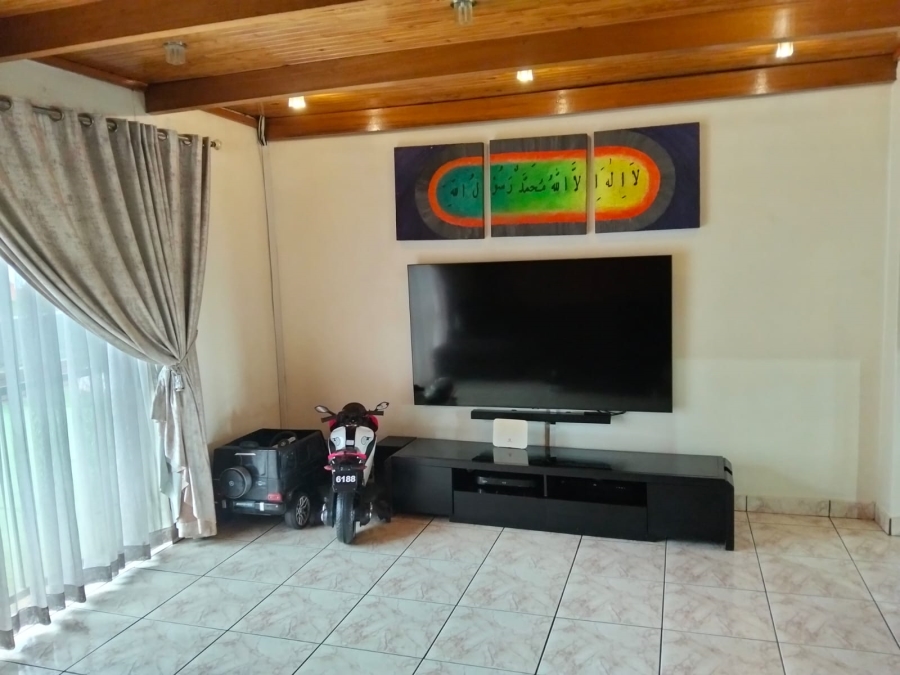 3 Bedroom Property for Sale in Laudium Gauteng