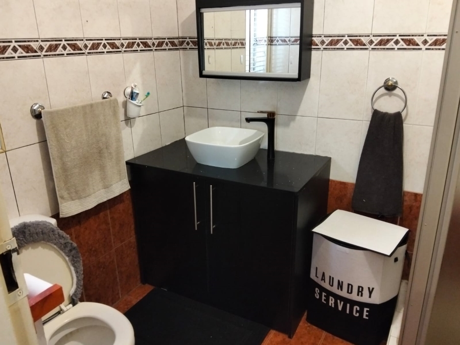3 Bedroom Property for Sale in Laudium Gauteng