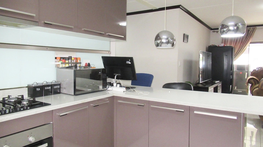 3 Bedroom Property for Sale in Carlswald Gauteng