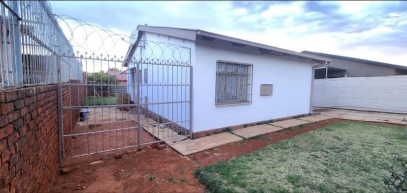3 Bedroom Property for Sale in Laudium Gauteng