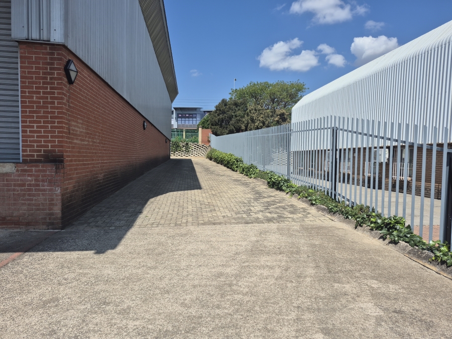 To Let commercial Property for Rent in Linbro Park Gauteng