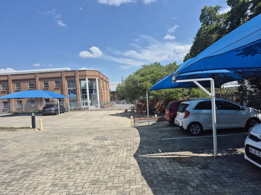 To Let commercial Property for Rent in Linbro Park Gauteng