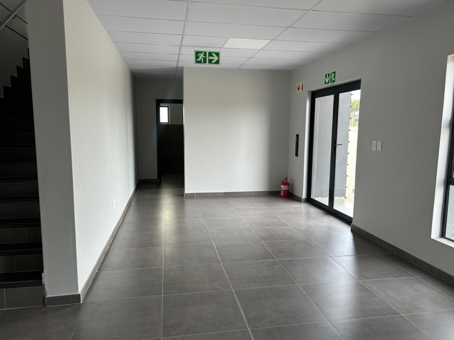 To Let commercial Property for Rent in Knoppieslaagte Gauteng