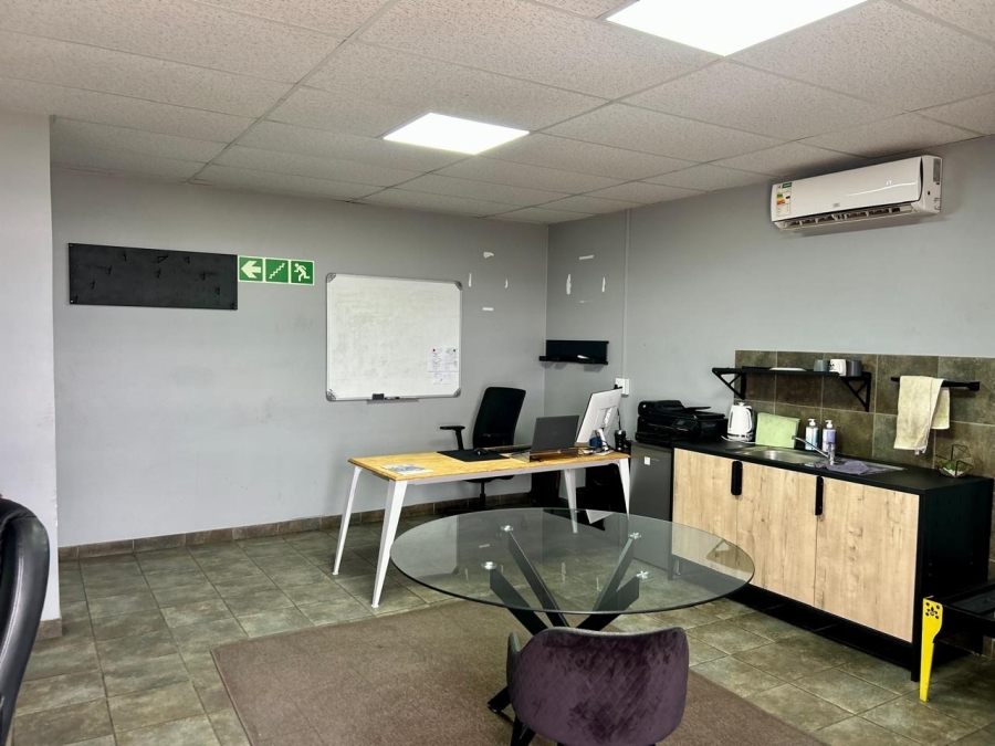 To Let commercial Property for Rent in Knoppieslaagte Gauteng