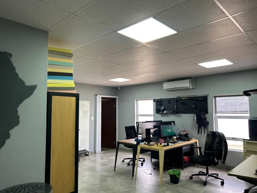 To Let commercial Property for Rent in Knoppieslaagte Gauteng