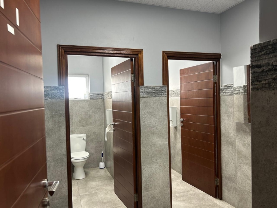 To Let commercial Property for Rent in Knoppieslaagte Gauteng