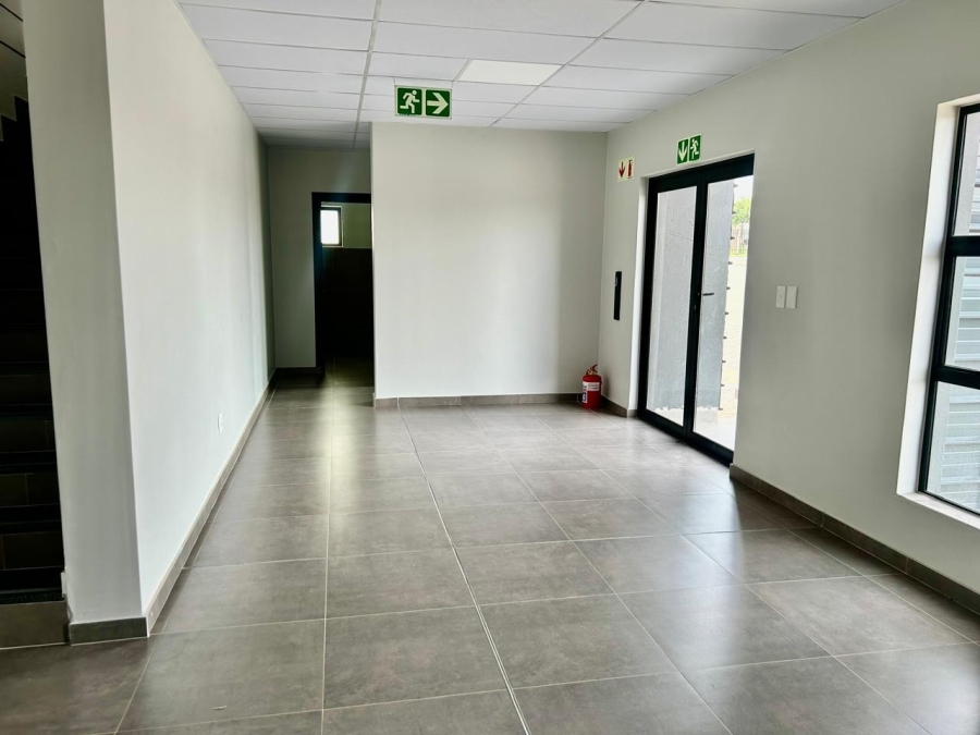 To Let commercial Property for Rent in Knoppieslaagte Gauteng