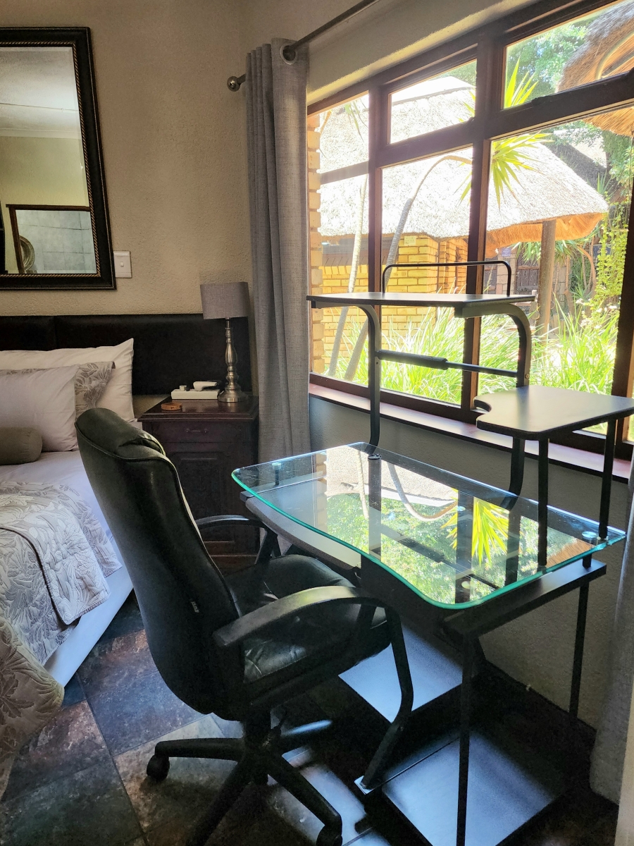 Commercial Property for Sale in Oriel Gauteng