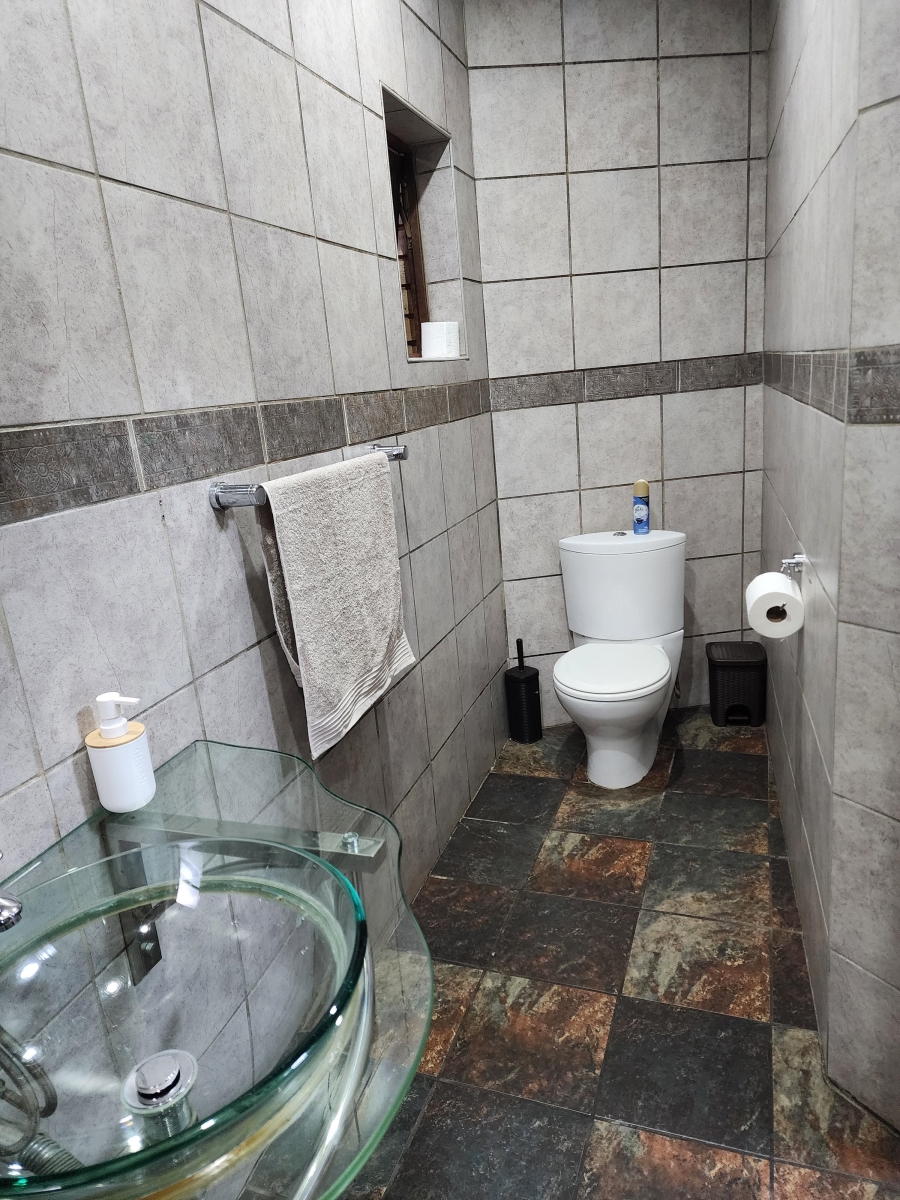 Commercial Property for Sale in Oriel Gauteng