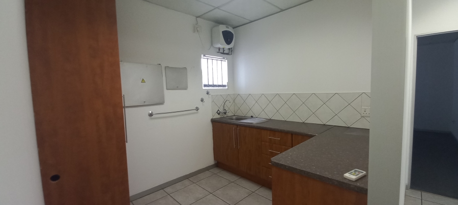 To Let commercial Property for Rent in Germiston Central Gauteng