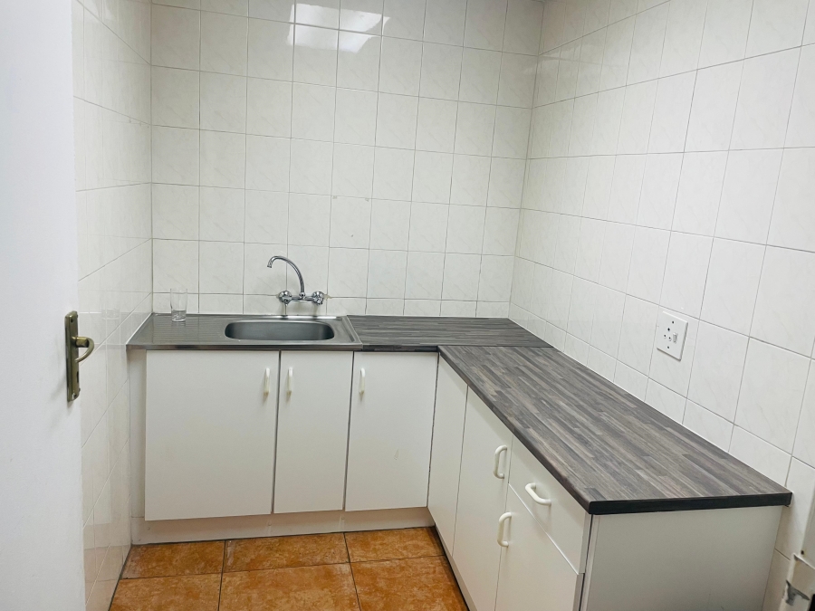 To Let commercial Property for Rent in Halfway Gardens Gauteng