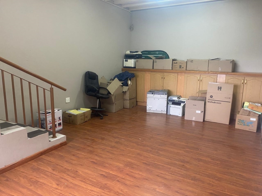 To Let commercial Property for Rent in Wentworth Park Gauteng