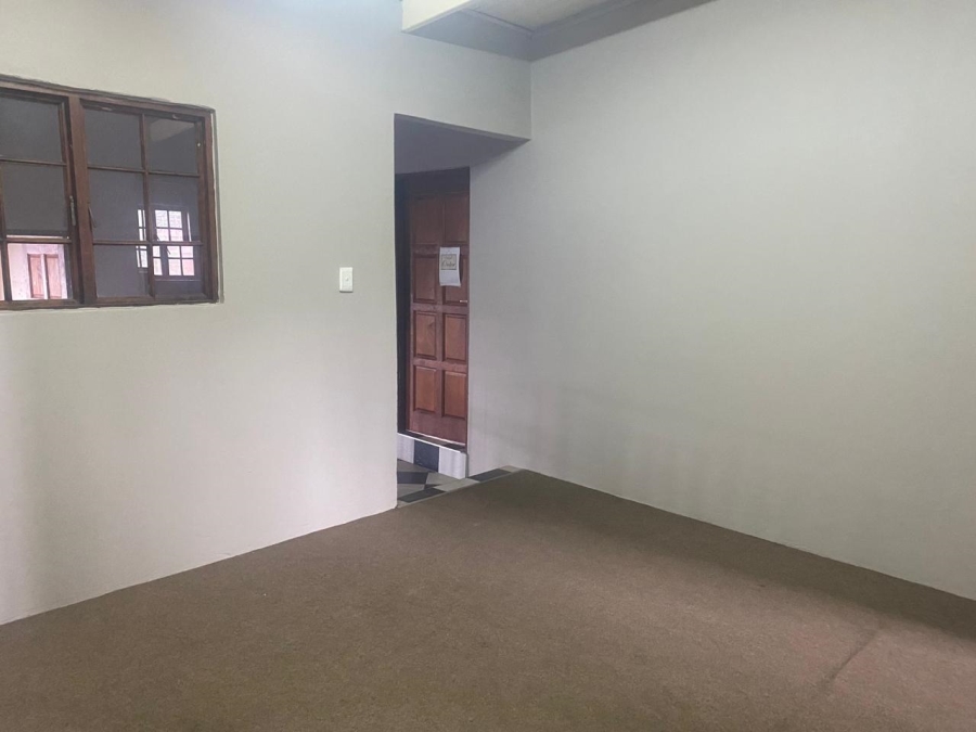 To Let commercial Property for Rent in Wentworth Park Gauteng