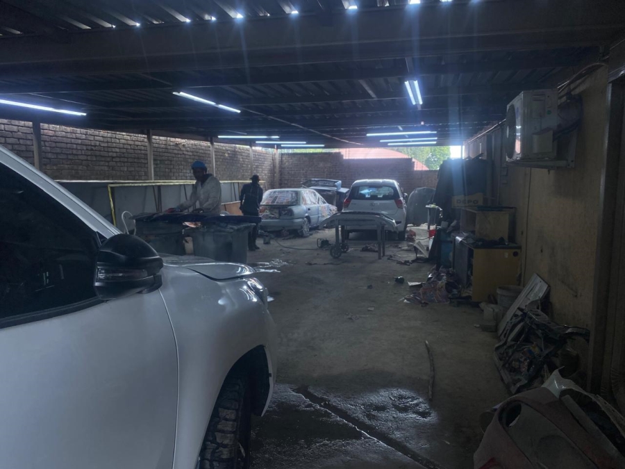 To Let commercial Property for Rent in Wentworth Park Gauteng