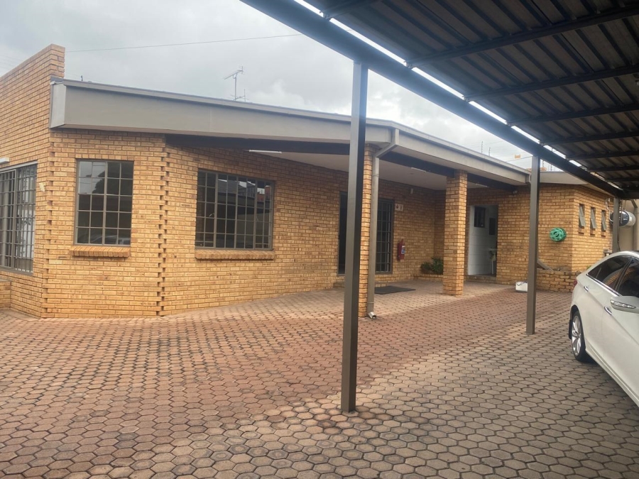 Commercial Property for Sale in Wentworth Park Gauteng