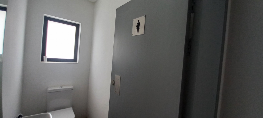 Commercial Property for Sale in Sterkfontein A H Gauteng