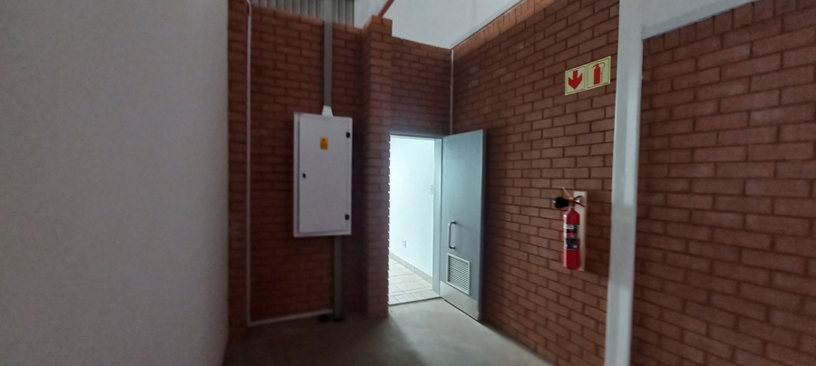 Commercial Property for Sale in Sterkfontein A H Gauteng