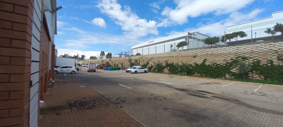 Commercial Property for Sale in Sterkfontein A H Gauteng