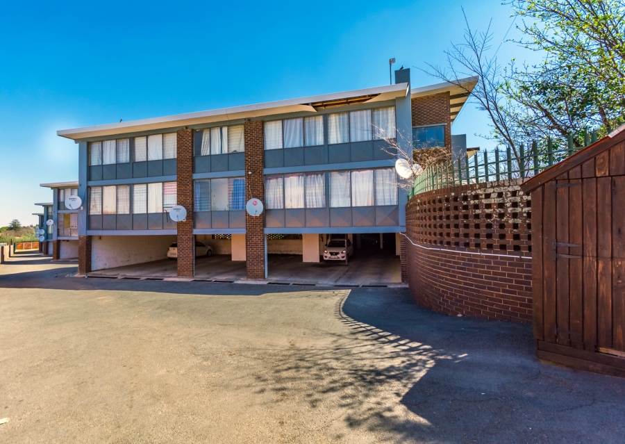 2 Bedroom Property for Sale in Mindalore Gauteng