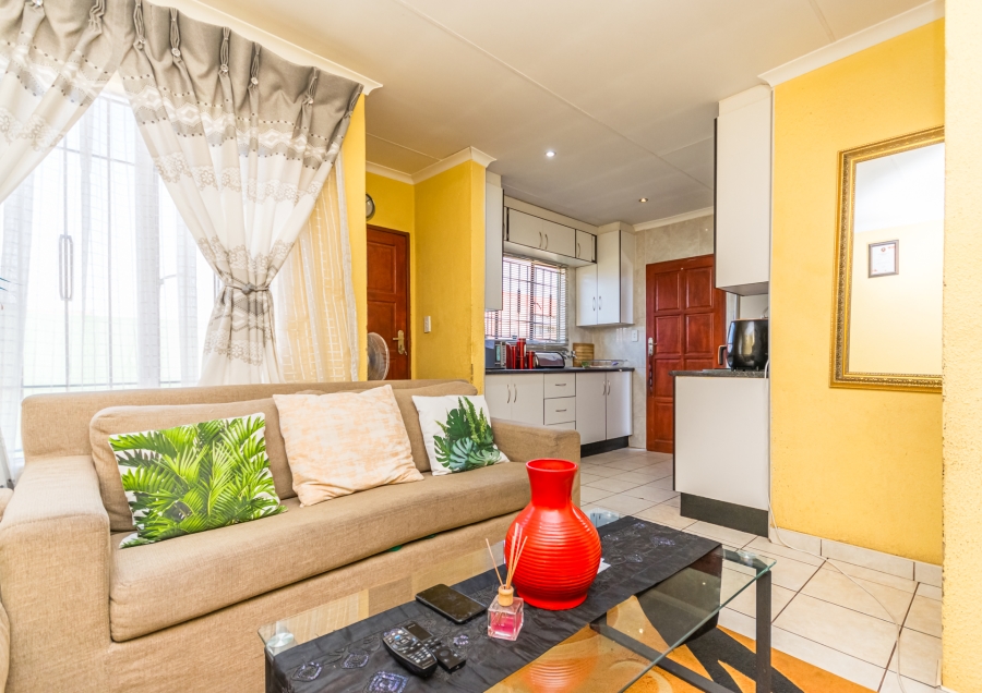 2 Bedroom Property for Sale in Kagiso Gauteng