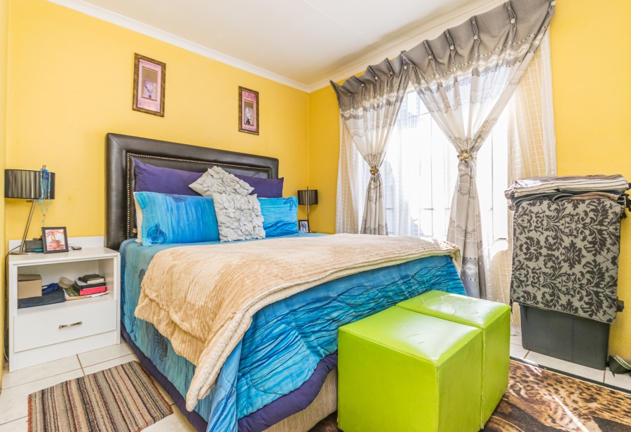 2 Bedroom Property for Sale in Kagiso Gauteng