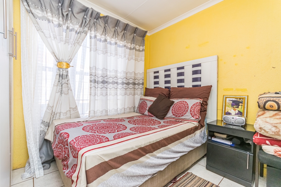 2 Bedroom Property for Sale in Kagiso Gauteng