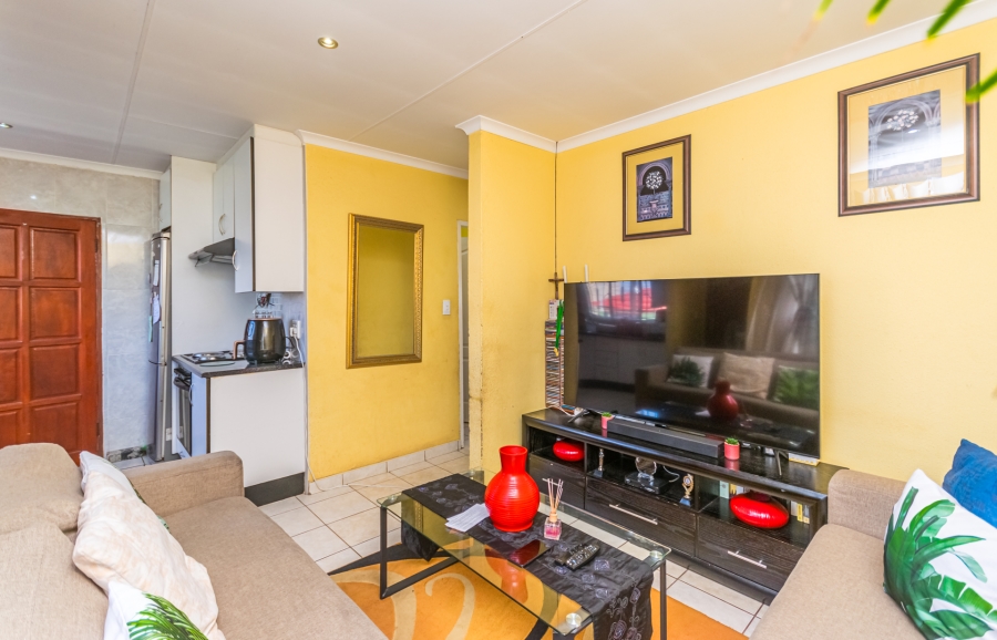 2 Bedroom Property for Sale in Kagiso Gauteng