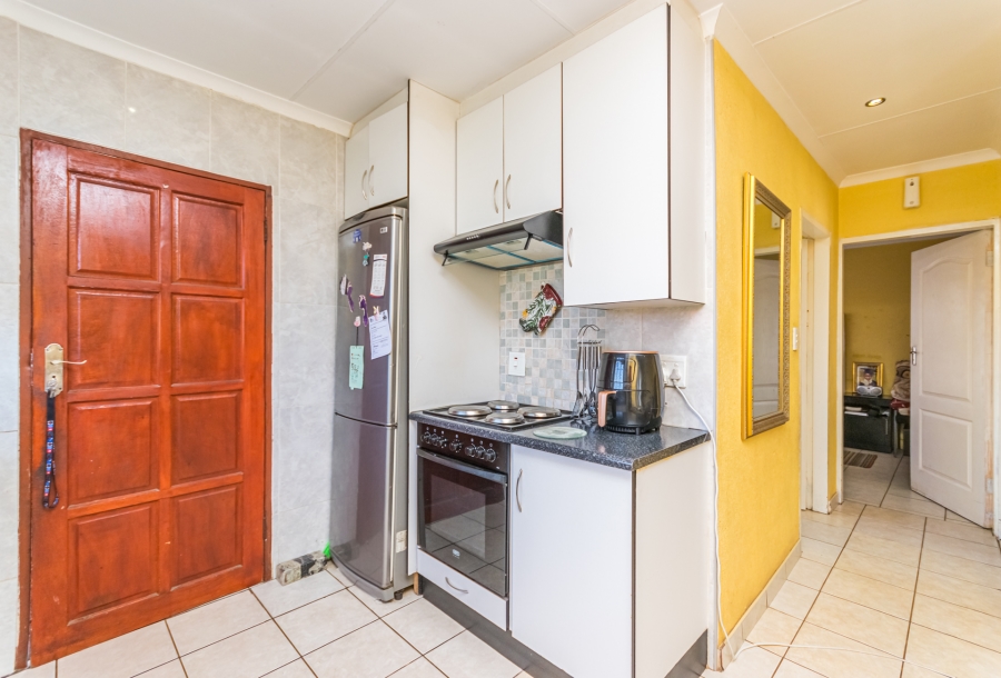 2 Bedroom Property for Sale in Kagiso Gauteng