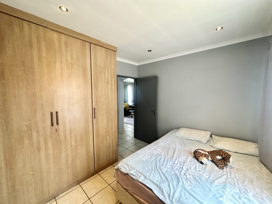 To Let 3 Bedroom Property for Rent in Thatchfield Close Gauteng