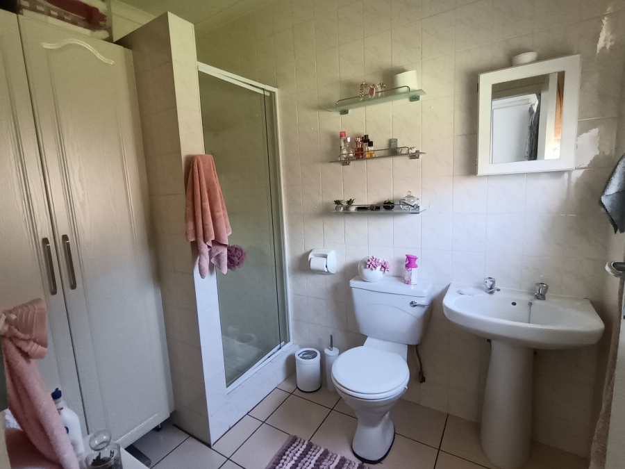 2 Bedroom Property for Sale in Verwoerdpark Gauteng