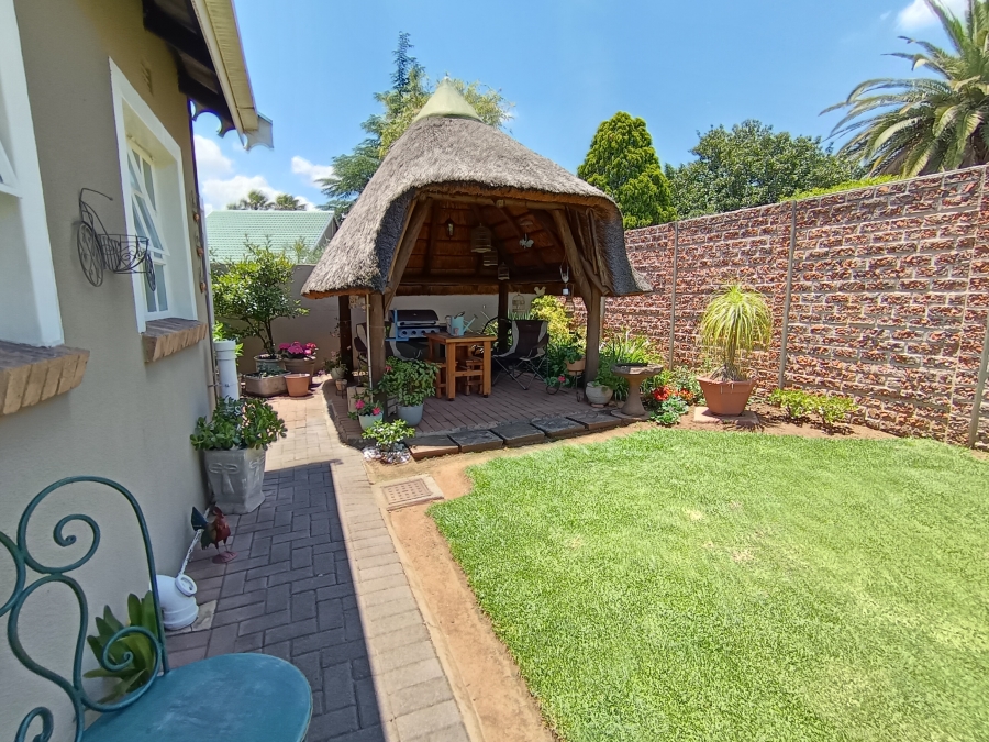 2 Bedroom Property for Sale in Verwoerdpark Gauteng