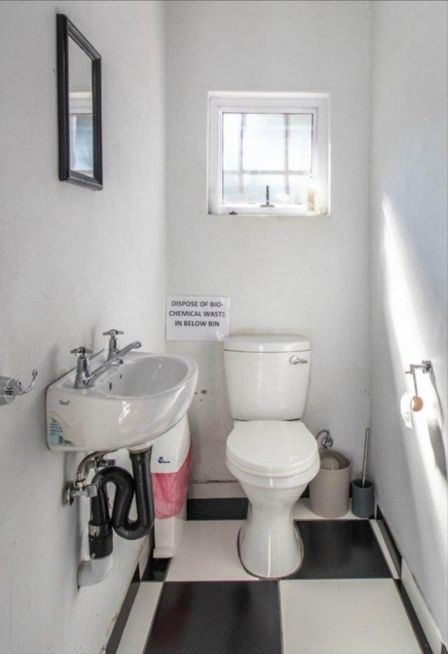 7 Bedroom Property for Sale in Edendale Gauteng