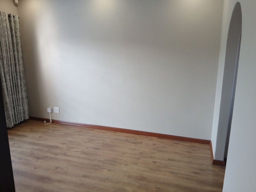 3 Bedroom Property for Sale in Helikonpark Gauteng