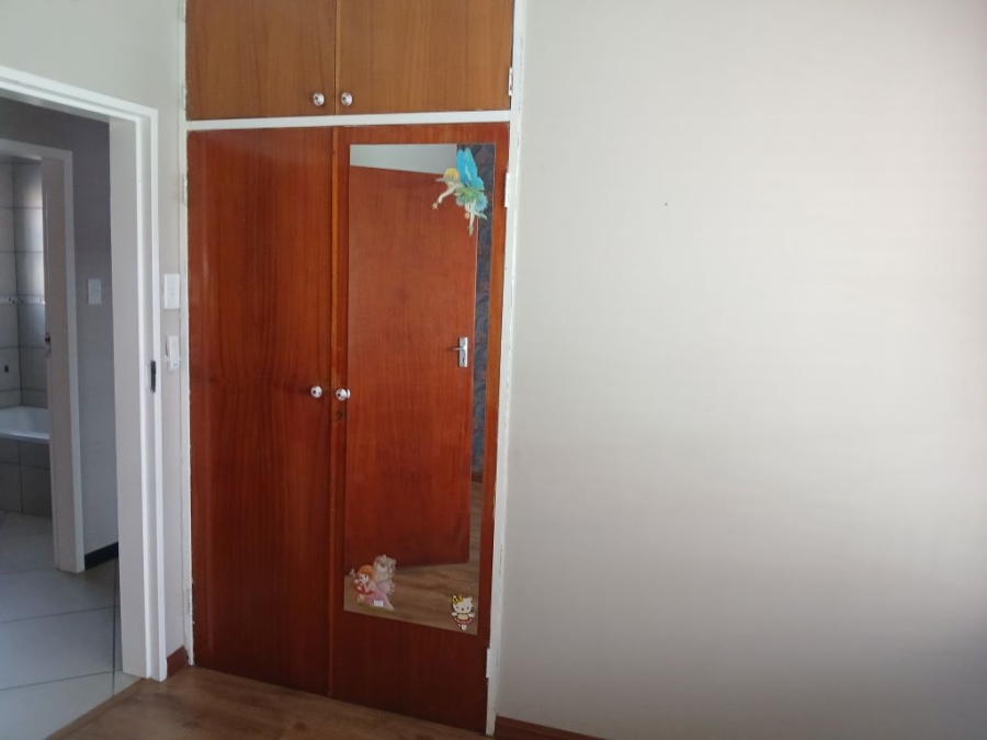 3 Bedroom Property for Sale in Helikonpark Gauteng