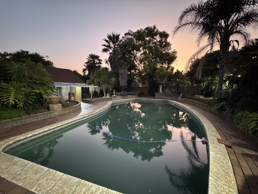 4 Bedroom Property for Sale in Dalpark Proper Gauteng