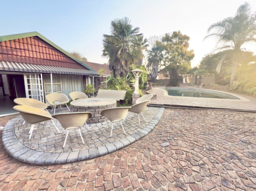 4 Bedroom Property for Sale in Dalpark Proper Gauteng