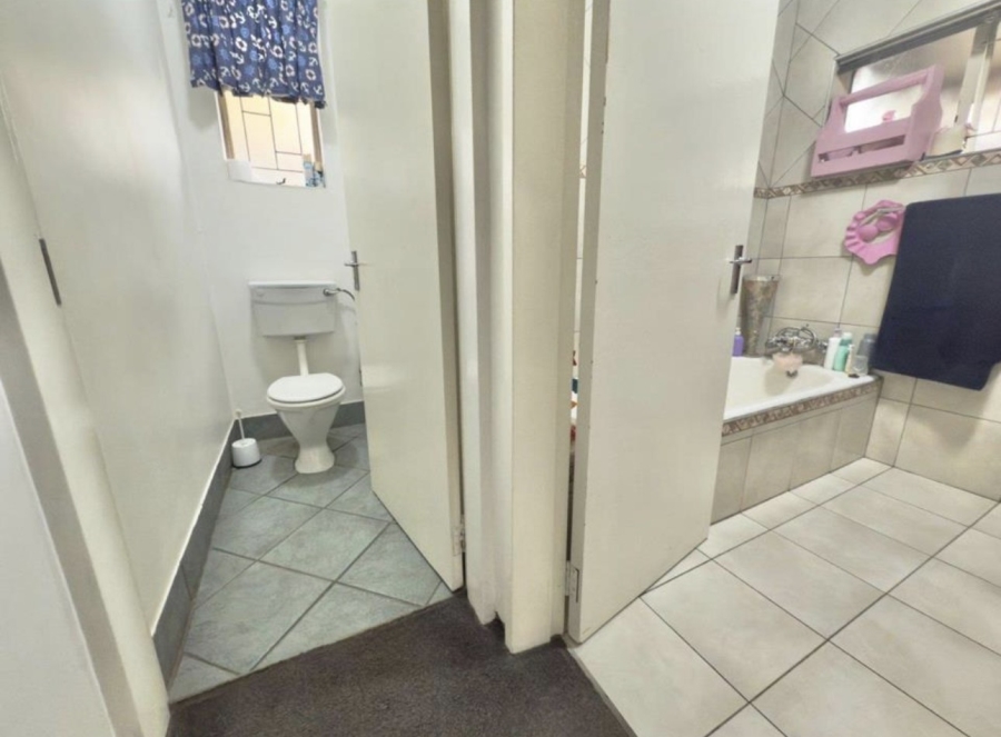 4 Bedroom Property for Sale in Dalpark Proper Gauteng