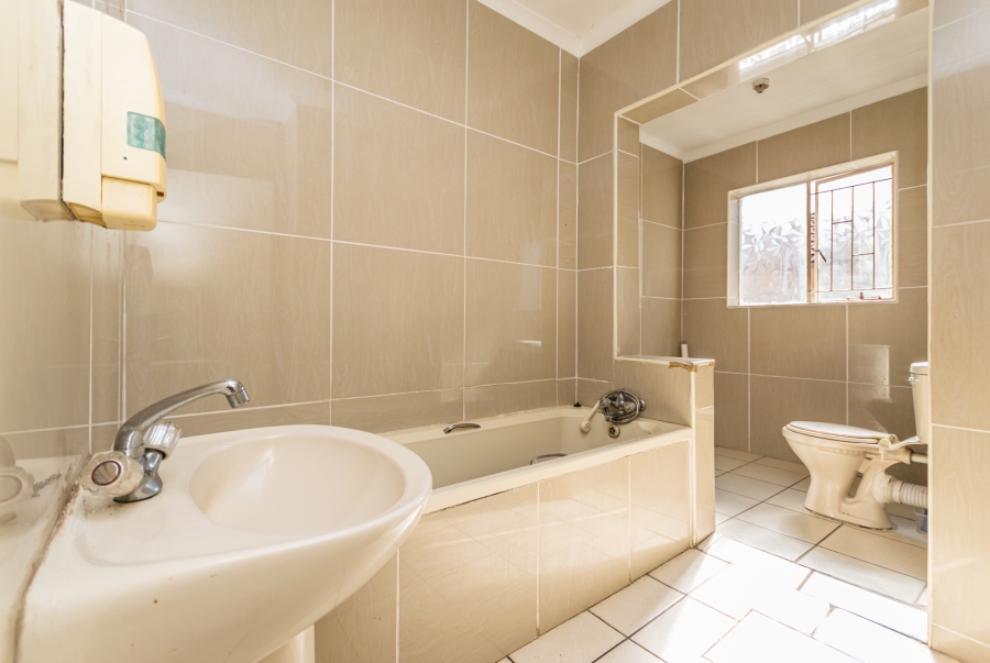 3 Bedroom Property for Sale in Kagiso Gauteng