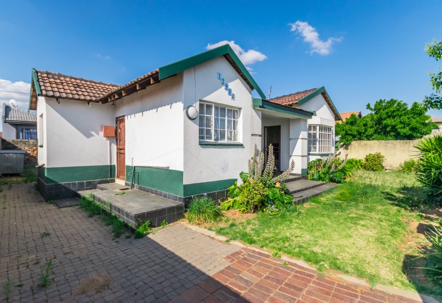 3 Bedroom Property for Sale in Kagiso Gauteng