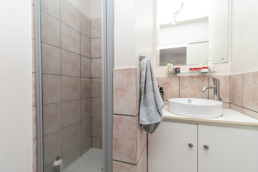 1 Bedroom Property for Sale in Paulshof Gauteng