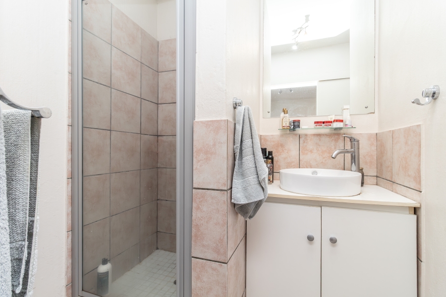 1 Bedroom Property for Sale in Paulshof Gauteng