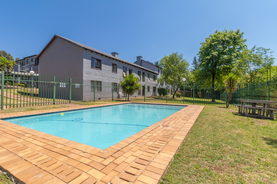 1 Bedroom Property for Sale in Paulshof Gauteng