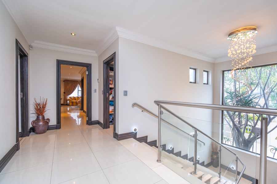 5 Bedroom Property for Sale in Broadacres Gauteng