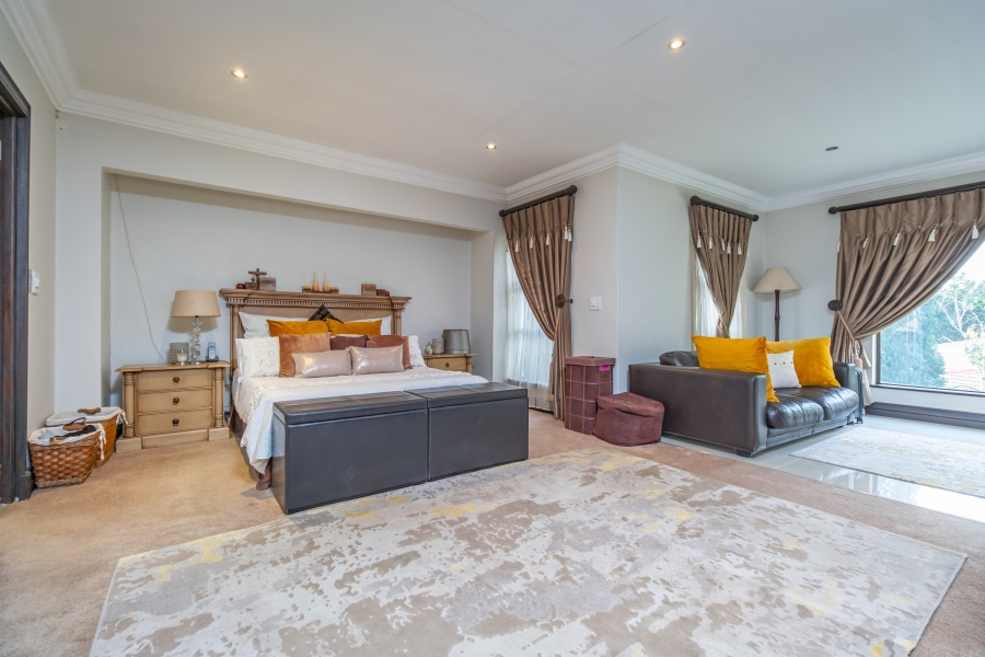 5 Bedroom Property for Sale in Broadacres Gauteng